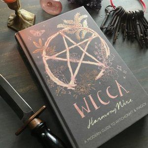 Wicca: A Modern Guide to Witchcraft and Magick 💜🖤🧹